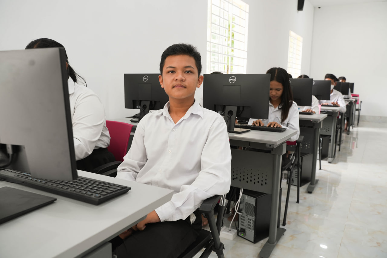 Construction and Implementation of the Community Tech Center Project