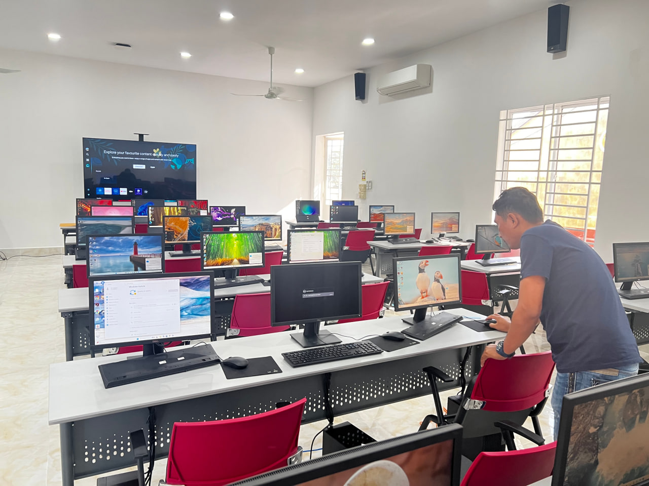 Community Tech Center (CTC) Project Team Conducts Network Repairs and Installs Wireless USB Devices